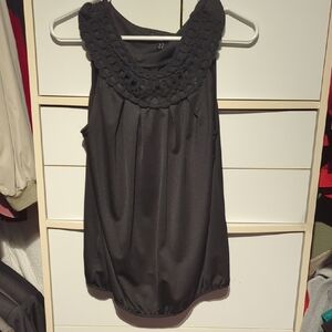 The Limited Black Ruched Sleeveless Tank Top